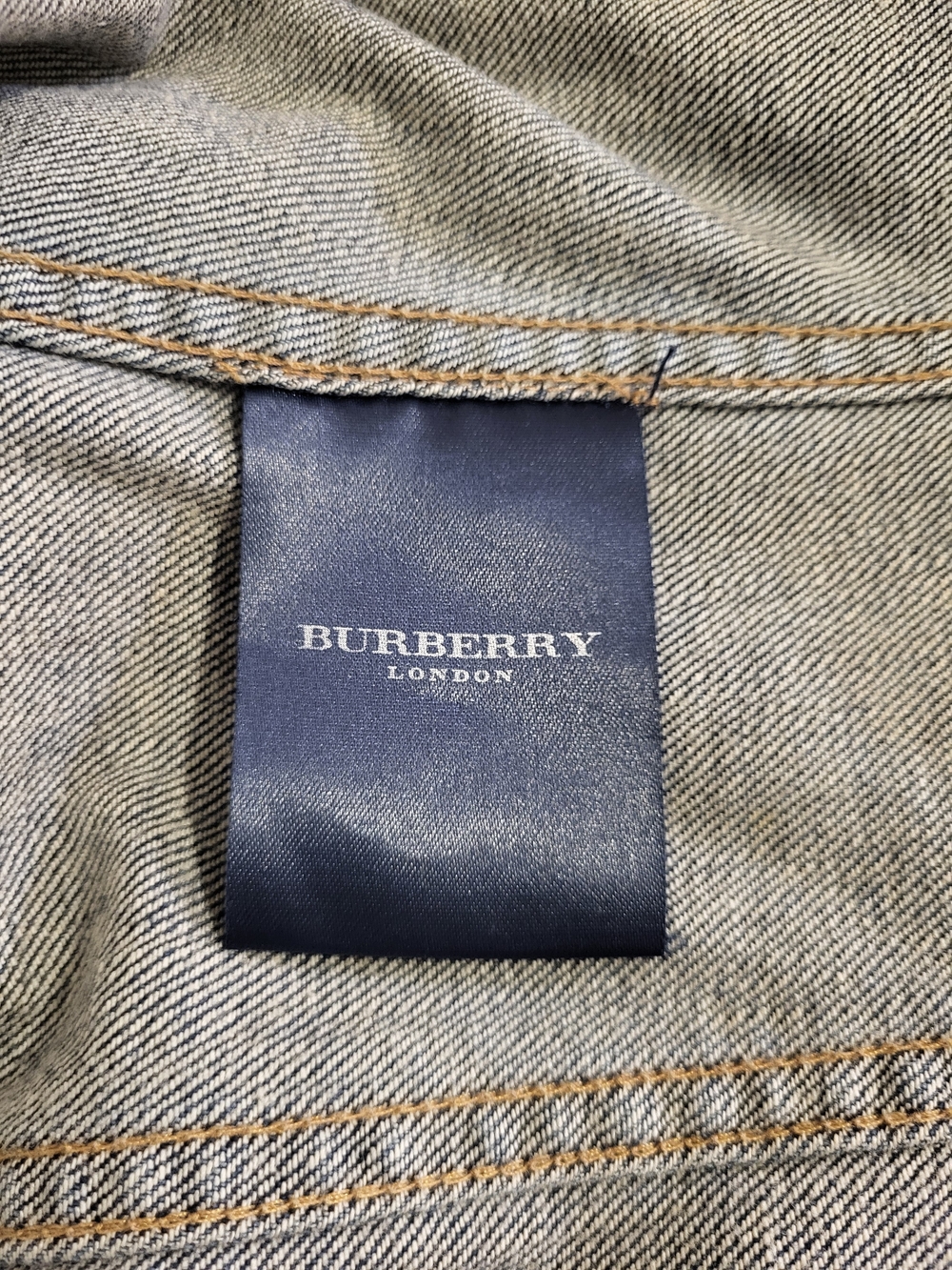 Burberry Faded Blue Slim Denim Jacket Buckled Strap Detail On Cuffs Western Bike - Picture 10 of 12